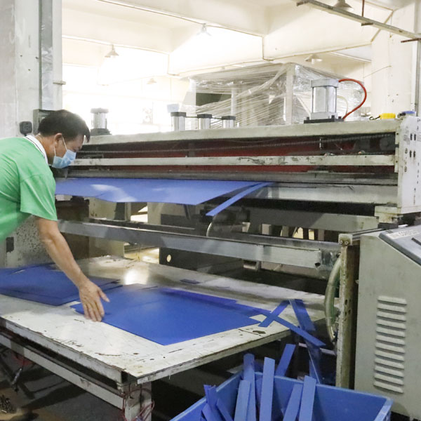 Hollow plate equipment Production workshop